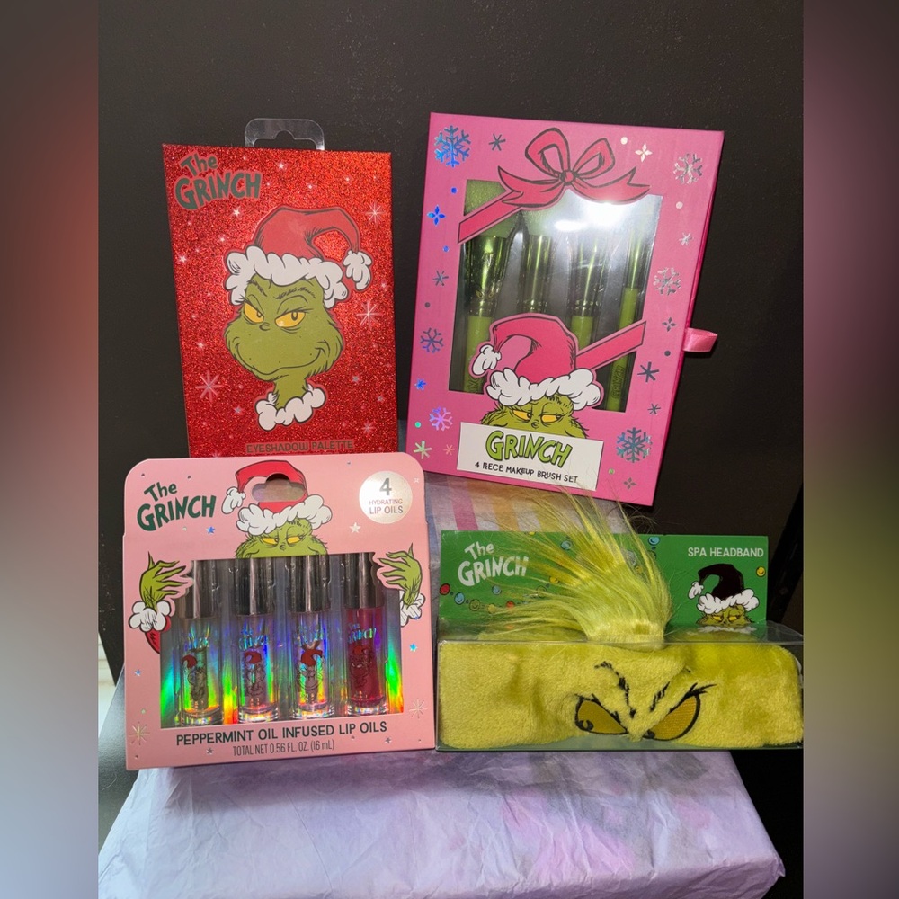 Festive Grinch Makeup Bundle